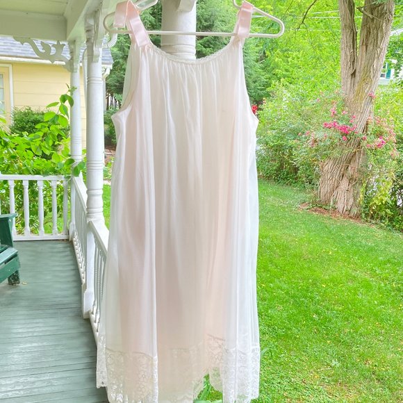Vintage Blush Pink Babydoll Nightgown w Satin Ribbon Straps
